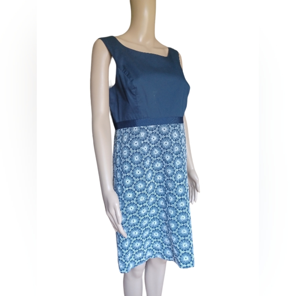 Vineyard Vines Womens Sleeveless Navy Dress Knee Length Embroidered Size 10 - Picture 4 of 11